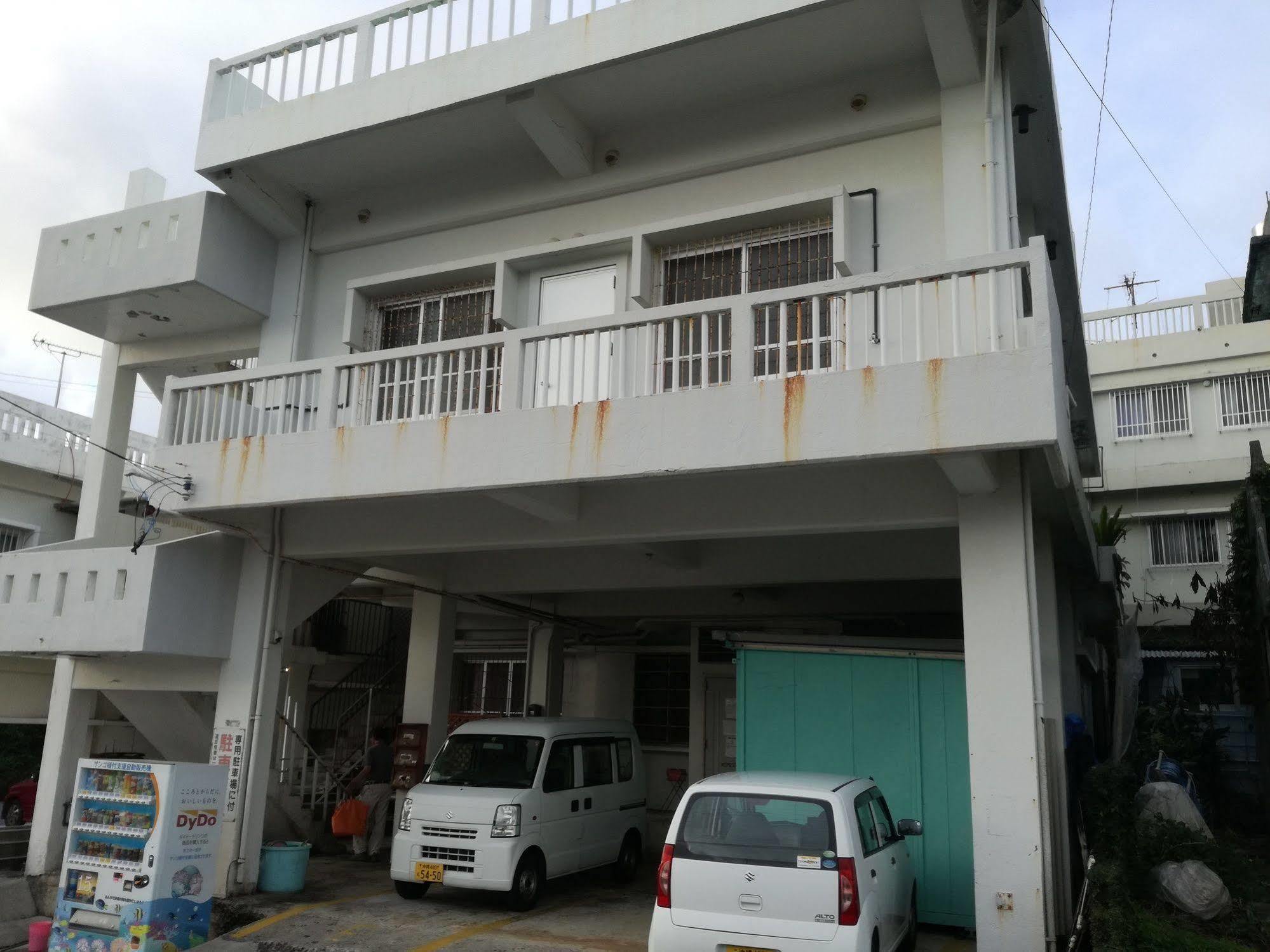 فندق Okinawaفي  Koza Share House المظهر الخارجي الصورة