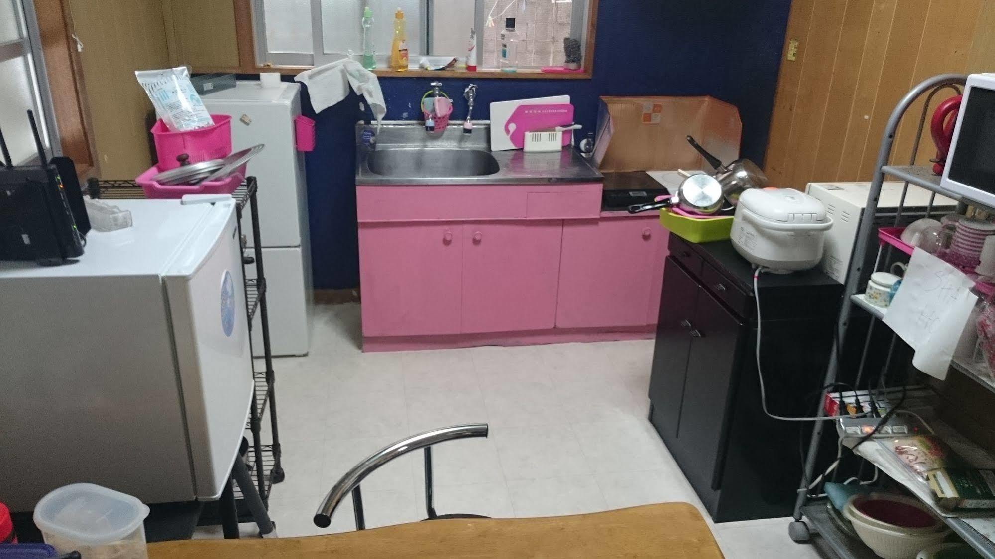 فندق Okinawaفي  Koza Share House المظهر الخارجي الصورة